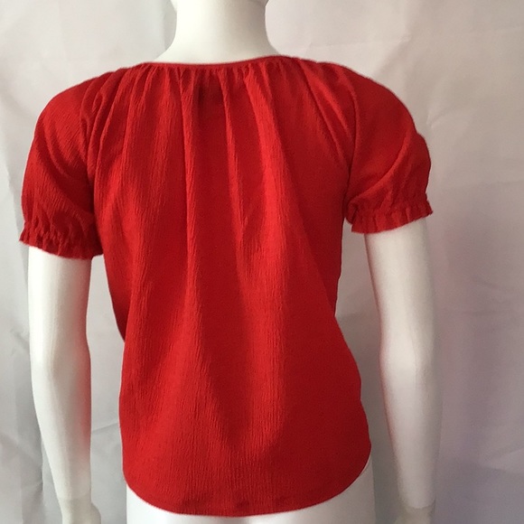 Red Top - Picture 2 of 7